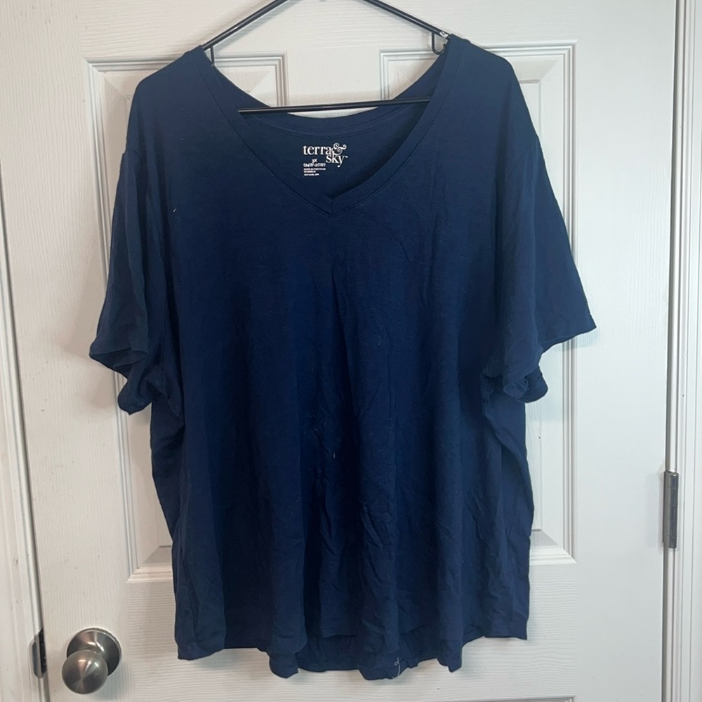 Plus size V-neck t-shirt